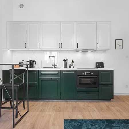 Panther Right In The Of Apartament